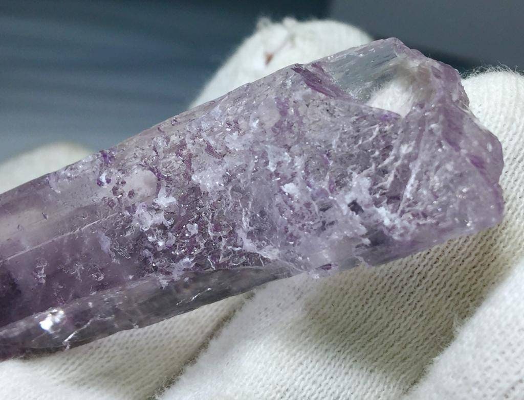 34.7 Gram kunzite Crystal