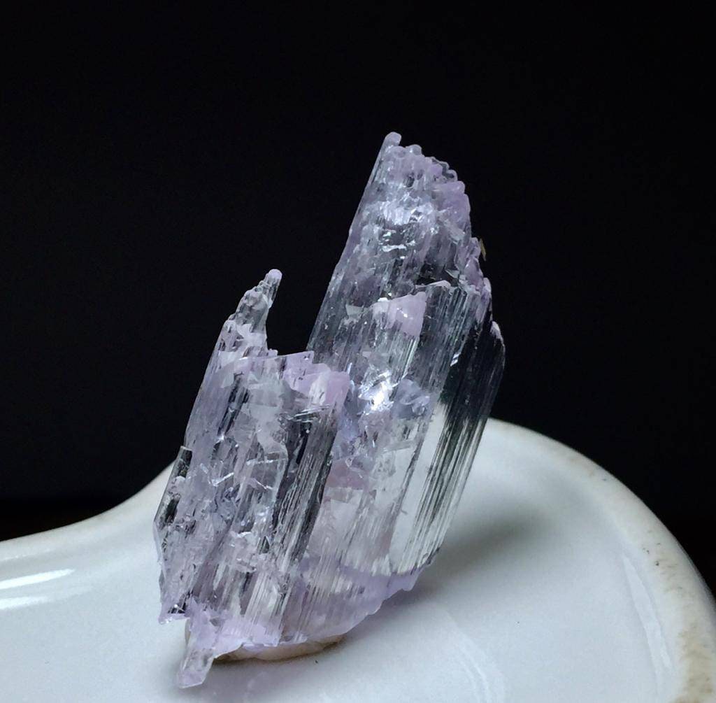 Etched kunzite Crystal